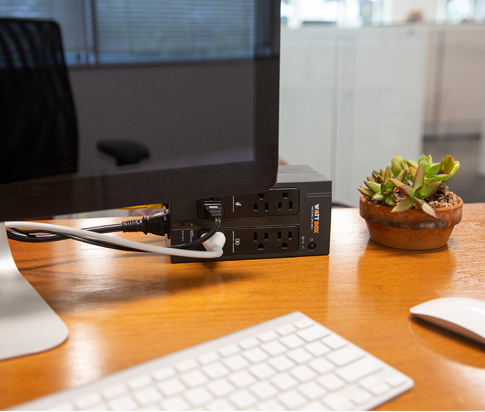 WattBox® Standby UPS & Battery Pack (Compact) | 6 Outlets, 350VA / 210W